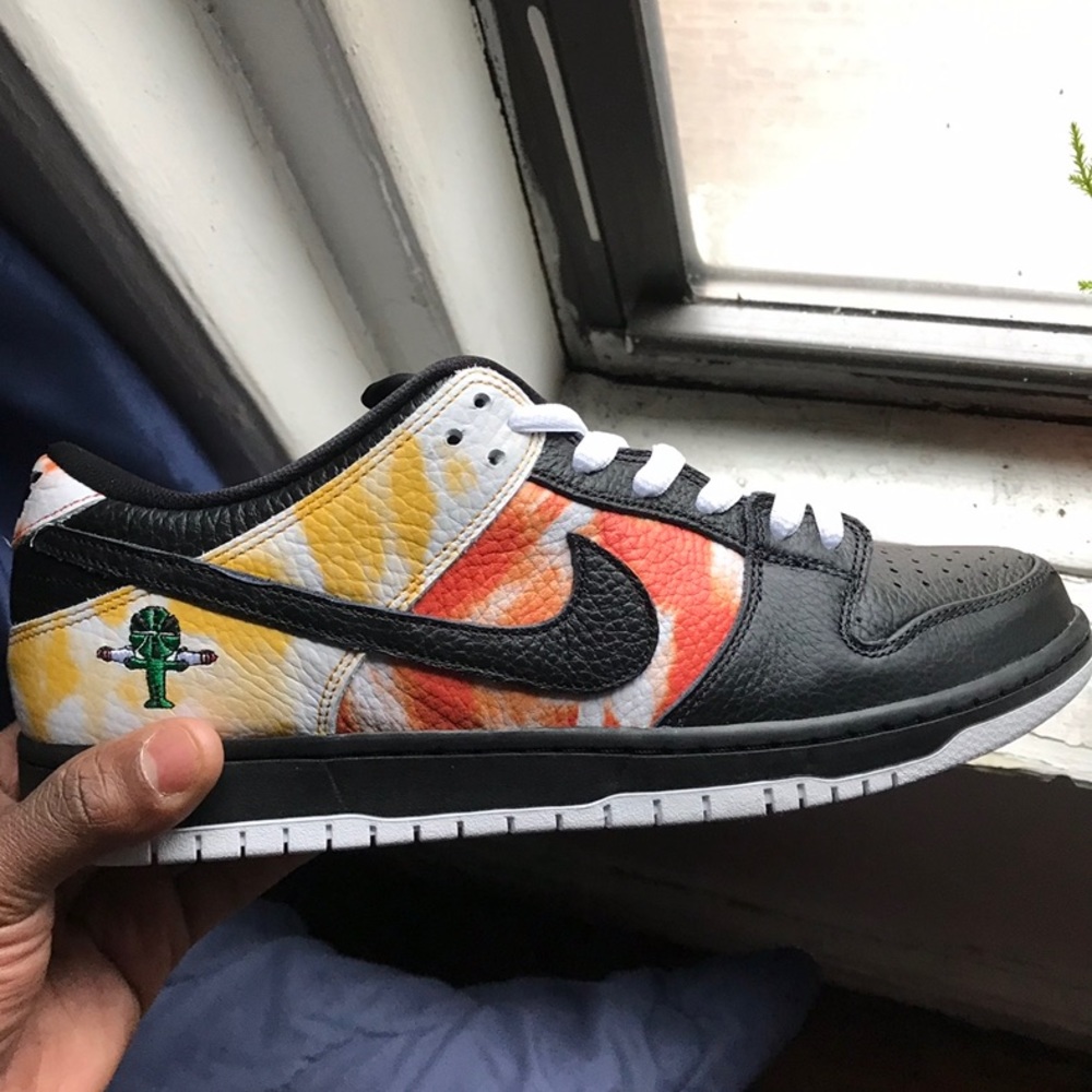 SB Dunk Low Raygun Tie-Dye “Home”